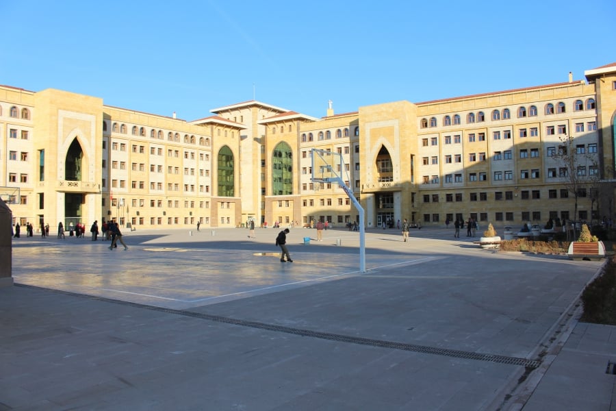 Tevfik İleri Anadolu İmam Hatip Lisesi